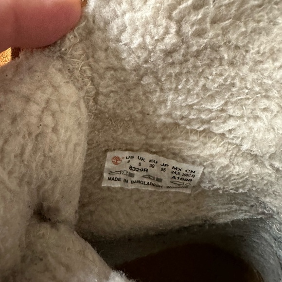 Timberland shearling lined boots Size 8 - Picture 5 of 6